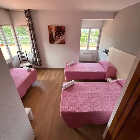 Las Palmeras Guest house *