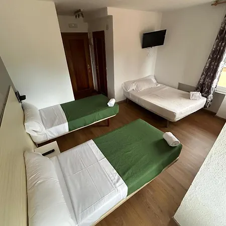 Las Palmeras Guest house *